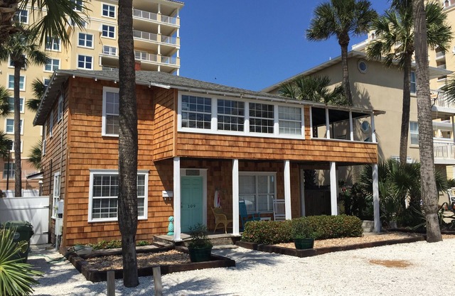 Steps To The Beach - Newly renovated 2/1 ground floor condo with ocean views