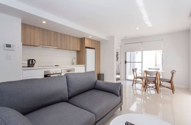Stirling Apartment 1- Modern Central Apartment