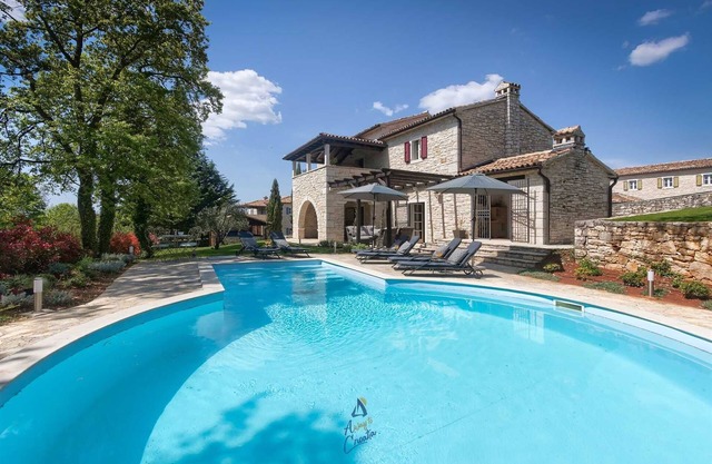 Stone beauty, surrounded by forest, for up to 9 guests