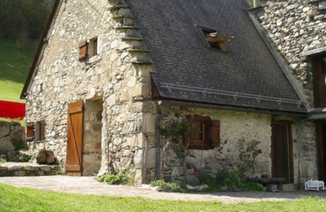 Stone cottage at the foot of Puerto del Tourmalet, Promotion from 21 to 27/7/19