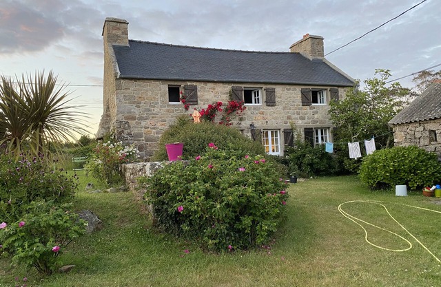 Stone house in an idyllic village by the sea, bike rides