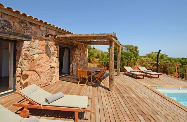 STONE HOUSE Sea view Private/heated pool A Ciuccia