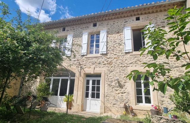 Stone manor house with garden and summer swimming pool (June to September)