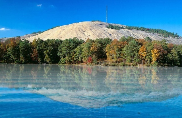 Stonemountain Home-Walk to the Mountain