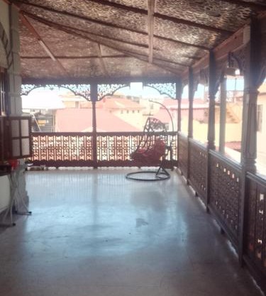 StoneTown RoofTop Masterpiece