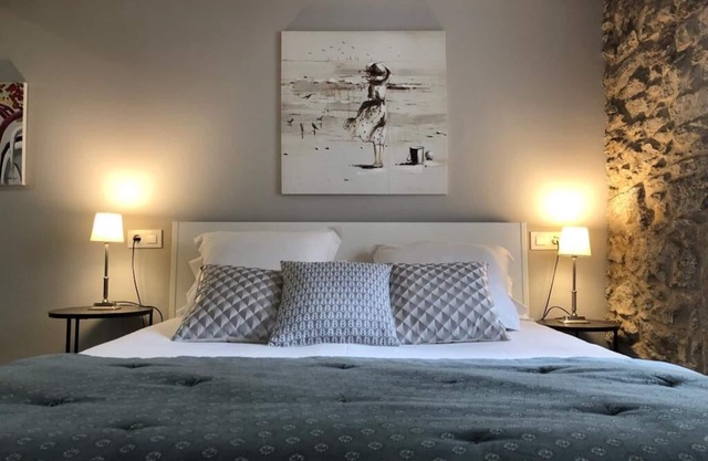 Studio 150 m. Cathedral - garden, terrace, wifi - Ground floor