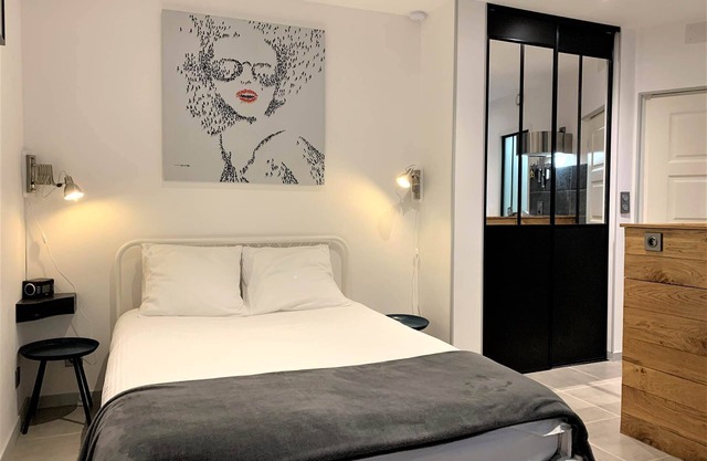 Studio 1*, impasse de la Chantrerie, floor 1