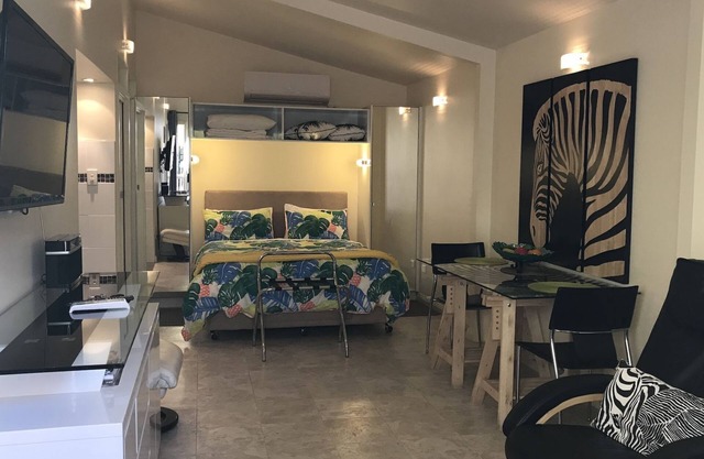 Studio Accommodation 2 bedroom apartment