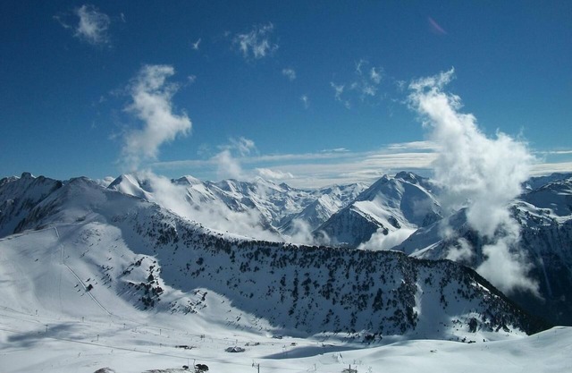 Studio Apartment "Pieds Des Pistes" with Wi-Fi