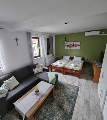 Studio apartman Dora
