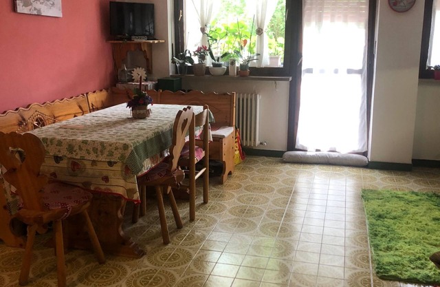 Studio Apartment 'L'oasi Dei Larici' with Shared Garden and Balcony