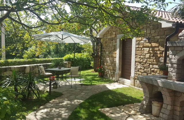 Studio Apartment Cami - a cottage with a soul