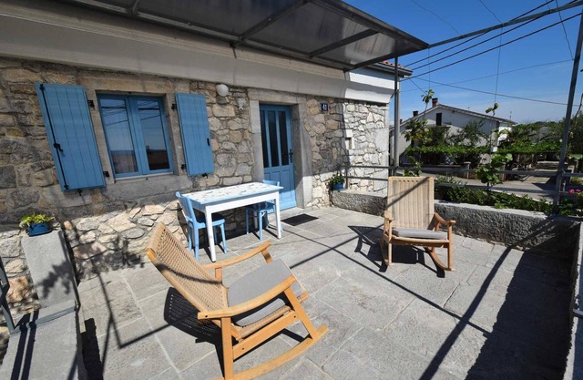 Studio apartment Depope 2