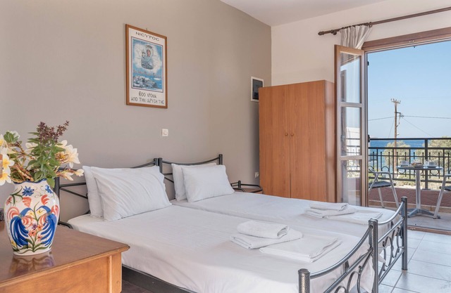 Studio Apartment 'Frantzis 5' with Sea View, Wi-Fi and Air Conditioning