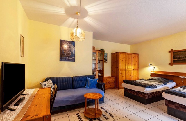 Studio Apartment 'Gudrun' with Private Terrace, Shared Garden and Wi-Fi
