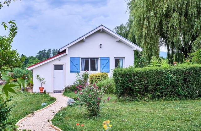 Studio Apartment 'Home Just Be' with Wi-Fi & Garden