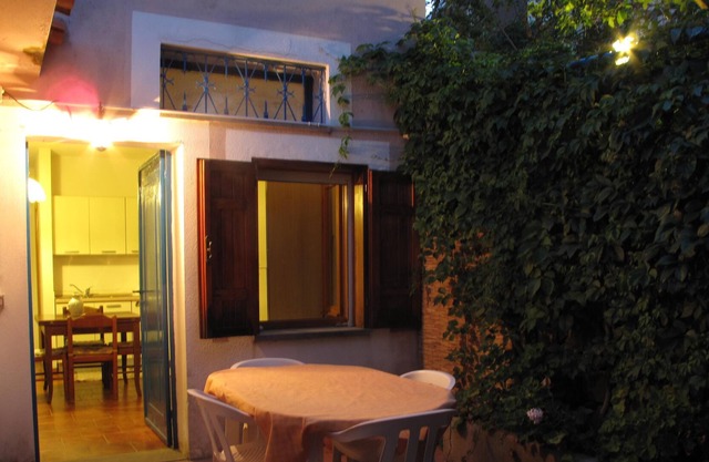 Studio apartment in villa