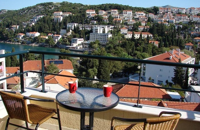 Studio apartment Julia with balcony in Lapad