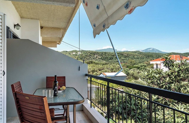 Studio Apartment 'Labros 3' with Mountain View, Wi-Fi and Air Conditioning