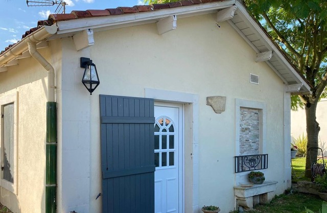 Studio Avec Jardin Clos et Piscine