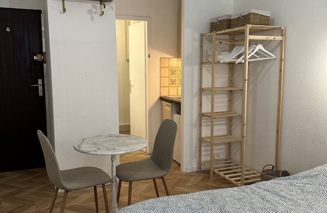 Studio Confortable en Centre-ville, Proche Parking