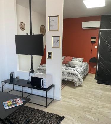 Studio Cosy tt confort proche aéroport