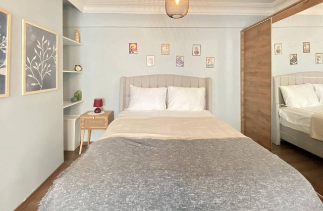 Studio Flat near Taksim Square in Beyoglu