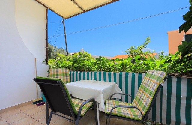 Studio flat with terrace Živogošće - Blato, Makarska (AS-1057-b)