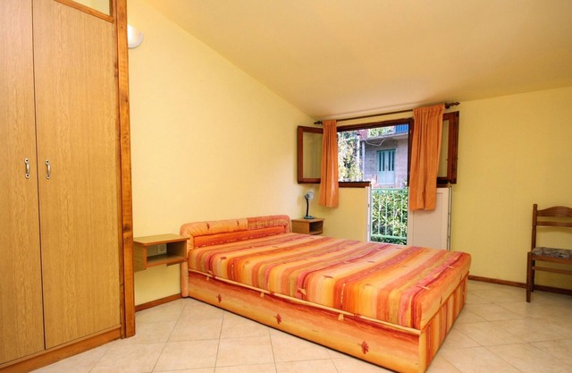 Studio flat with balcony Stomorska, Šolta (AS-5239-e)