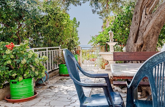 Studio flat with terrace Orebić, Pelješac (AS-10185-b)