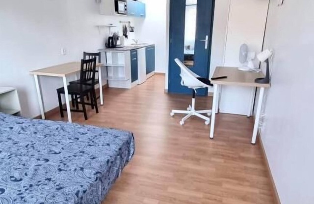 Studio for 2 people on the ground floor with terrace and parking space