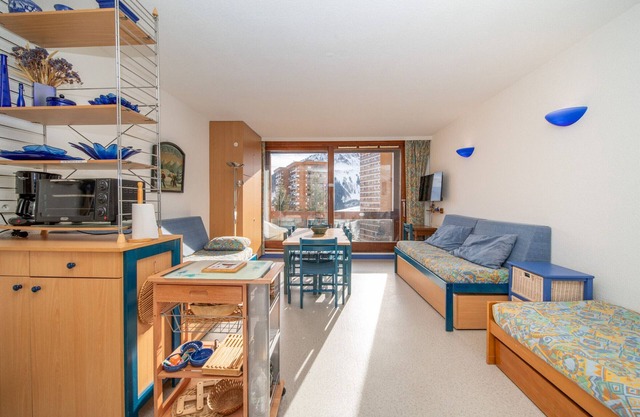 Studio for 6 in Le Corbier, ski-in/ski-out