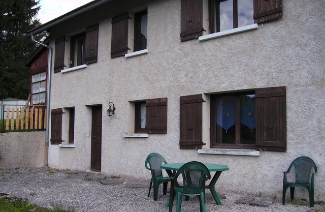 studio for two people on the ground floor of the owners' house
