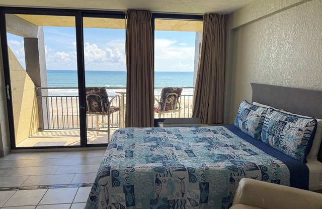 Studio for 2 with Breathtaking View with A/C