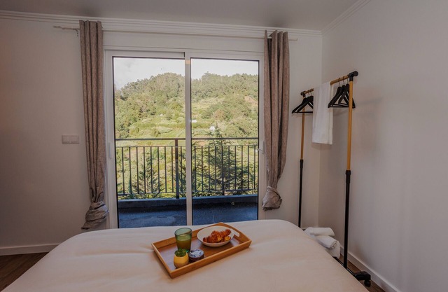 Studio 'Green Shelter - Guest House' with Mountain View, Wi-Fi and Air Conditioning