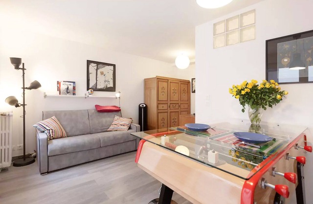 Studio in our house 2 steps from the Place Gambetta