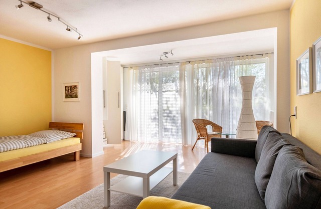 Studio 'Kocher' with Shared Terrace and Wi-Fi