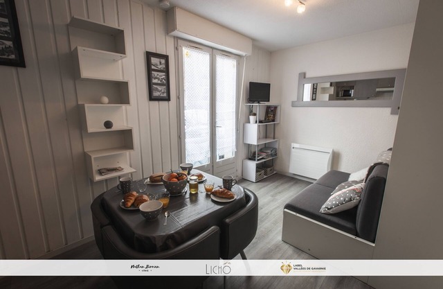 STUDIO "LE COL DU TOURMALET" 2/4 PERS A BAREGES WIFI PARKING LINGE