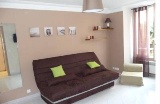 STUDIO LUXE PLEIN CENTER, 5MIN A PIED DES PLAGES' RUE DU LYCEE