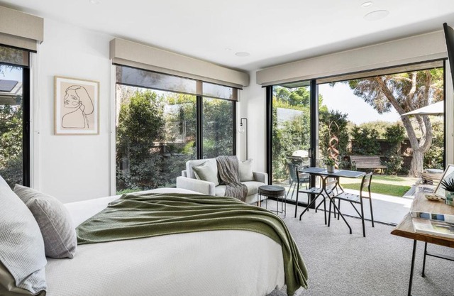 Studio One - Luxe Apartment, across from beach, walk to local shops