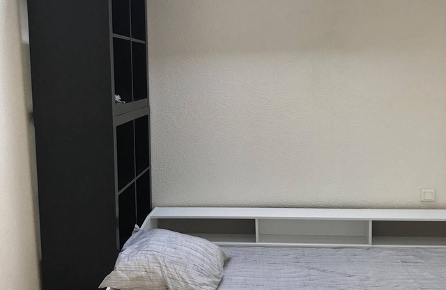 Studio-Standard-Ensuite with Bath-Studio 12m2