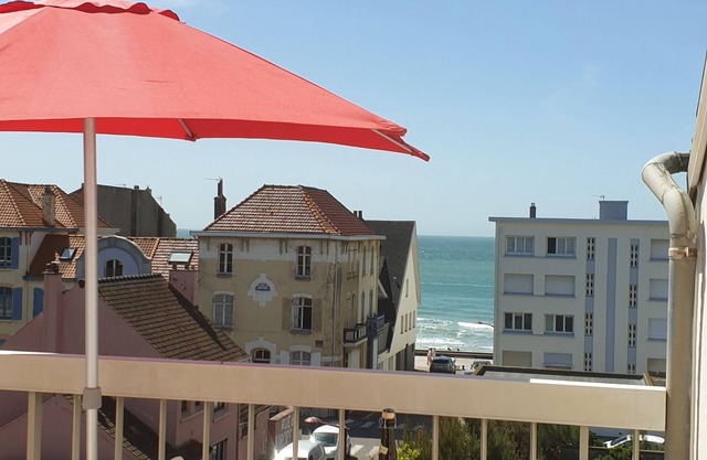 STUDIO TERRACE SEA VIEW + FREE PRIVATE PARKING in WIMEREUX Côte d ' Opale