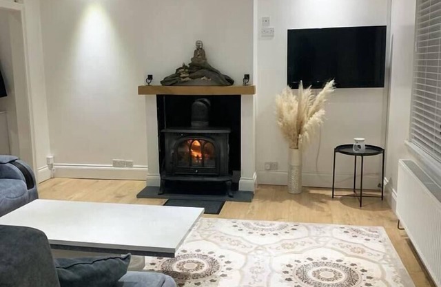 Stunning 2-Bed House in Pembroke Dock