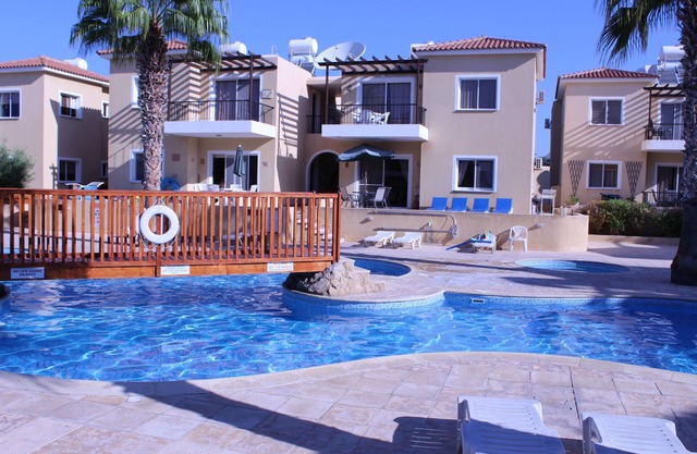 Stunning 2 Bedroom Ground Floor Apartment In Paphos