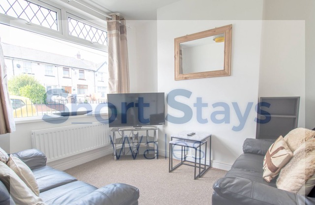 Stunning 3 bedroom House in Penpedairheol!