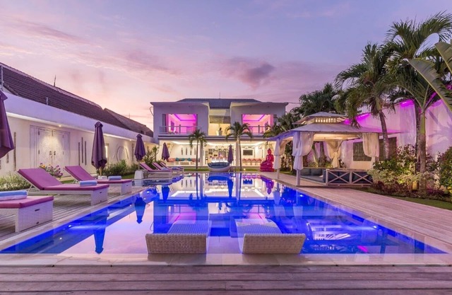 STUNNING 8 BEDROOM FULL STAFFED MODERN PROPERTY, 2 HUGE PRIVATE POOLS, CATERING