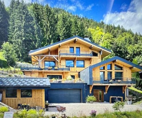 Stunning apartment- mountain views near Morzine