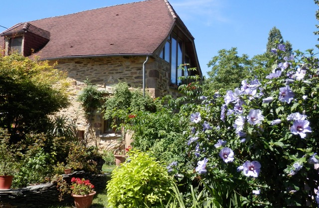 Stunning barn bnb for activity holiday stops or wellbeing breaks | Dordogne