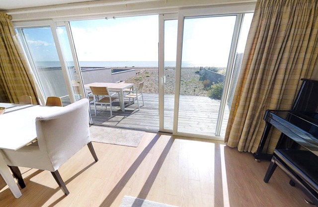 Stunning beach cottage for the perfect British family holiday with 3 bedrooms