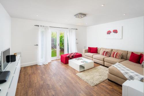 Stunning flat with garden in West London